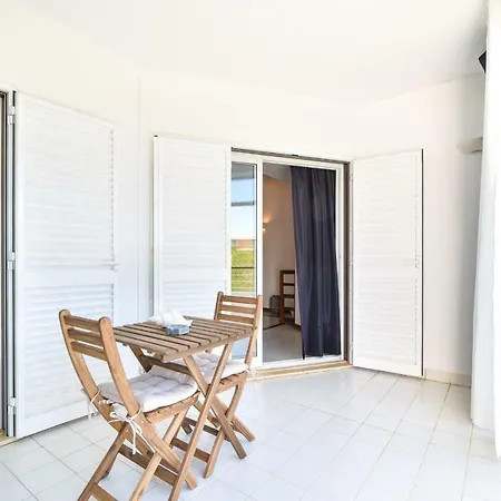 Apartamento Salgados A 3 Minutos Da Praia